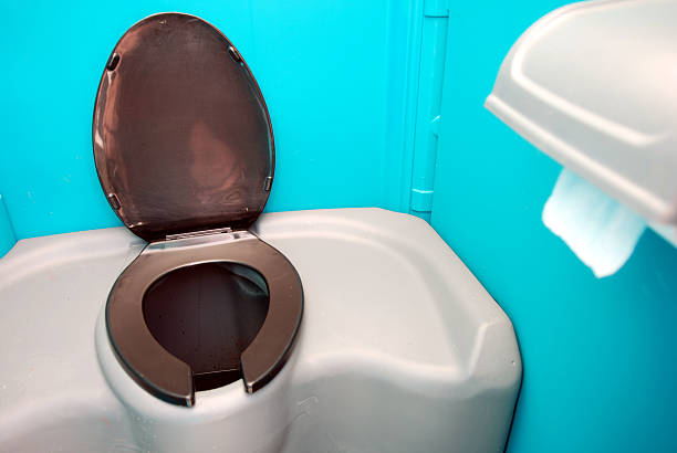 Best Portable toilet rental cost  in Le Grand, CA
